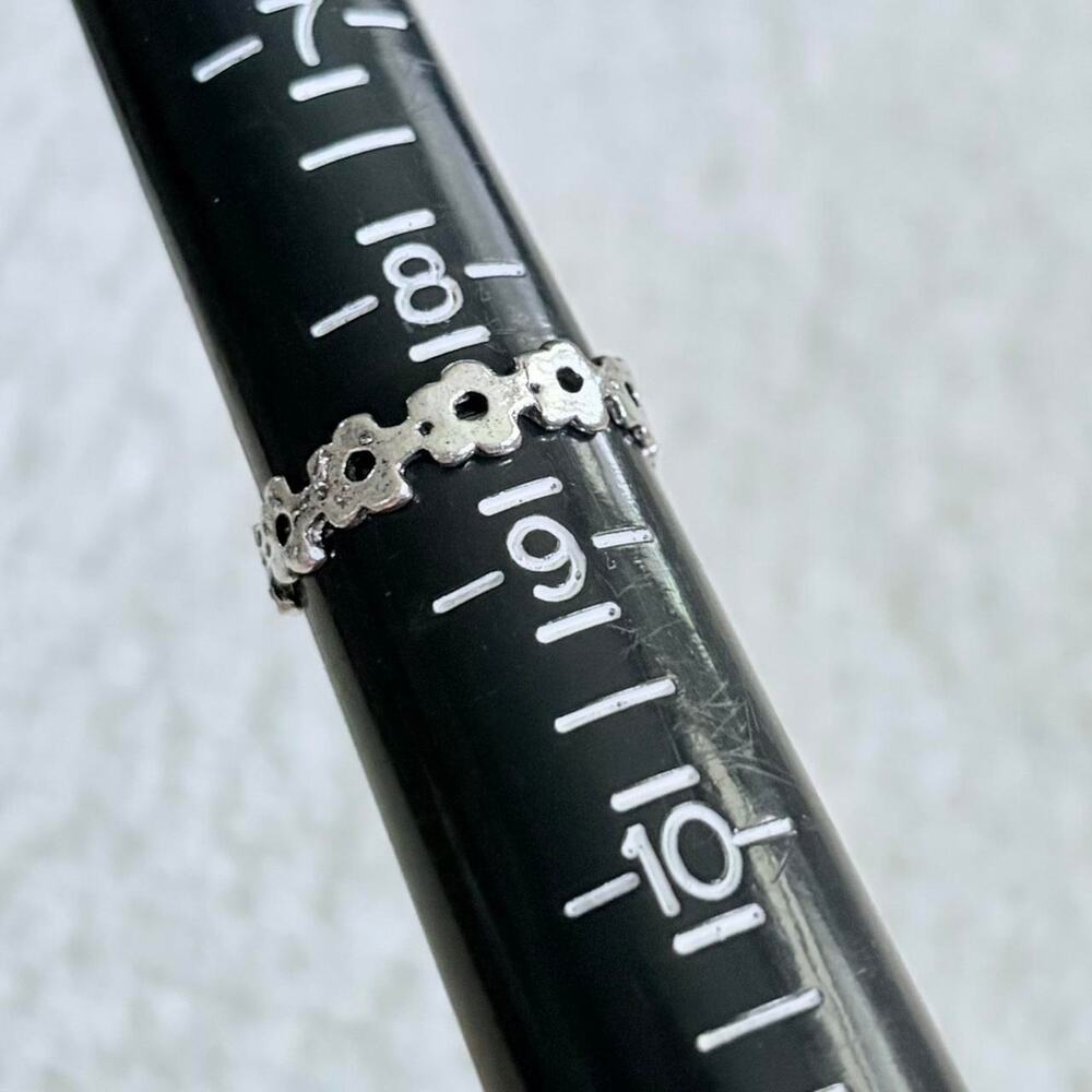 Daisy Chain Stackable Rings Set 8.5 New - Picture 4 of 6